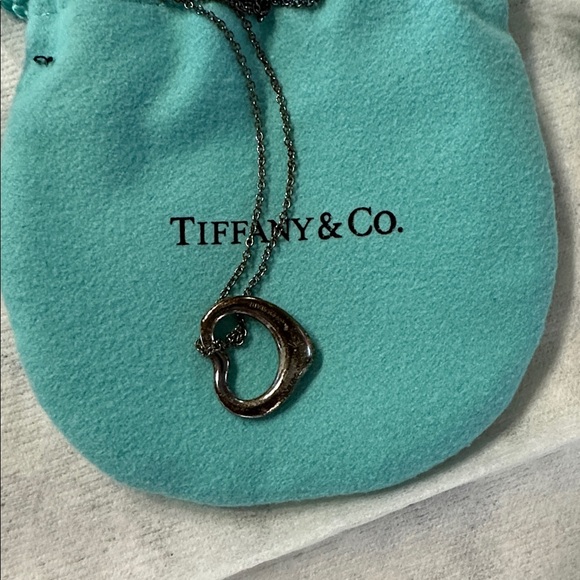 Tiffany and co small open heart pendant - Picture 5 of 8